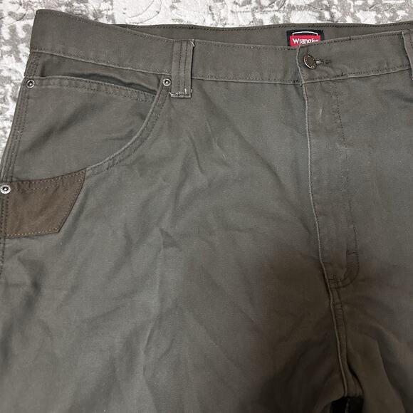 Wrangler Workwear utility pants men's 42 x 30 khaki green heavy duty outdoor NEW - Picture 4 of 13